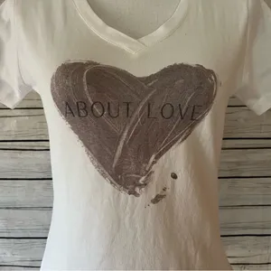Katie May White About Live Graphic T-Shirt thumbnail 3