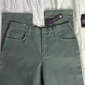 Gloria Vanderbilt Amanda classic tapered leg Green Jeans New thumbnail 3