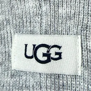 UGG Winter Soft Heather Gray Ribbed Knit Cuff Logo Beanie OS NWT thumbnail 4