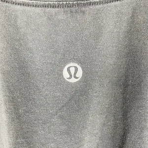 Lululemon Women's Love Crew Neck Short Sleeve Tee Shirt Solid Black Medium thumbnail 2