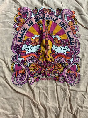 Light Pink Short Sleeve Graphic Tee Size M thumbnail 5