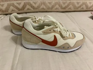 Nike Shoes Women’s thumbnail 2