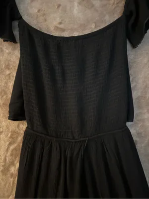 Salty Lemon Women’s Black Off-Shoulder Ruffle Sleeve Maxi Dress Size L thumbnail 5