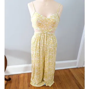 Aerie Yellow White Floral Print Smocked Cutout‎ Wide Leg Cropped Jumpsuit S thumbnail 6