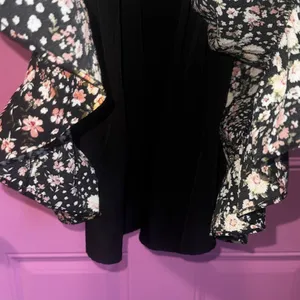 Privy Black Floral Peekaboo‎ Waist Dress with Adjustable Straps thumbnail 6