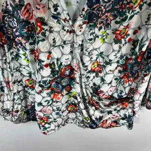 Maeve Anthropologie Burnout Velvet Silk Blend Floral Wrap Top Silver Grey‎ Large thumbnail 3