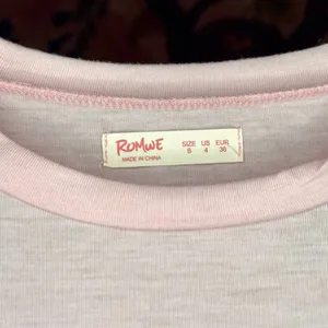Romwe Sunflower Cropped Graphic Tee thumbnail 3