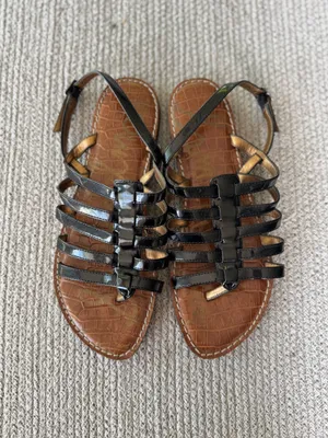 Sam Edelman Black Patent Strappy Flat Sandals Size 7.5 thumbnail 4