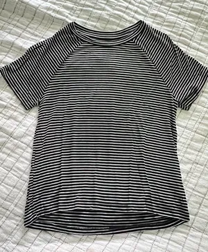 American Eagle basic T-shirt thumbnail 1
