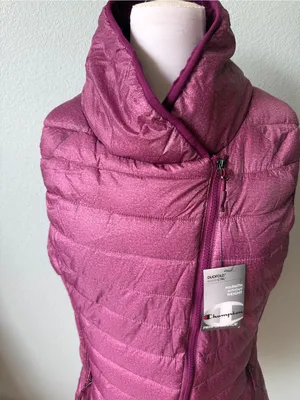 Champion Women's Quilted Puffer Vest - Size XL thumbnail 3