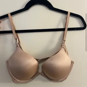 Victoria's Secret Plunge Bombshell Bra Push-Up thumbnail 3