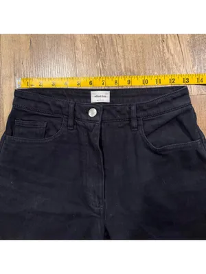 Aritzia Wilfred Free High Waist Black Shorts 2 thumbnail 2