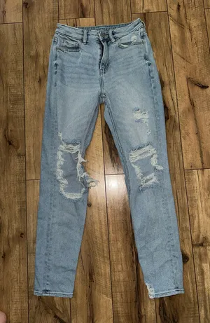 American Eagle Mom Jeans thumbnail 1