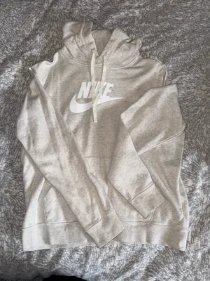 Nike Hoodie thumbnail 1