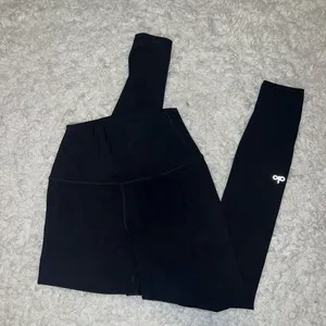 Alo Leggings Size Womens Small with Slits in legs thumbnail 1