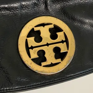 Tory Burch Reva Black Leather Detachable Gold Chain‎ Crossbody Clutch thumbnail 3