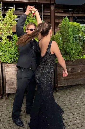 prom dress Black Size 6 thumbnail 1