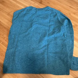 pure luxe 100% cashmere sweater thumbnail 3