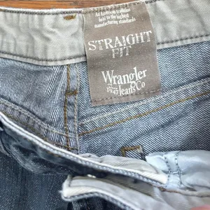 Levi's Wrangler 1947 Capri Jeans thumbnail 3