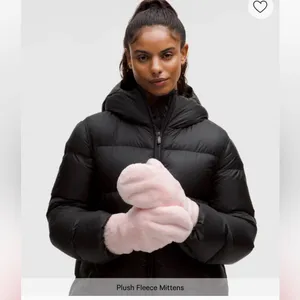 NWT Plush Fleece Mittens STMI / L/ XL thumbnail 2