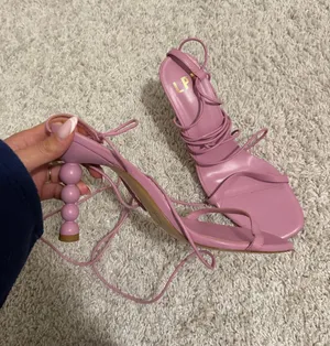 LPA heels thumbnail 1
