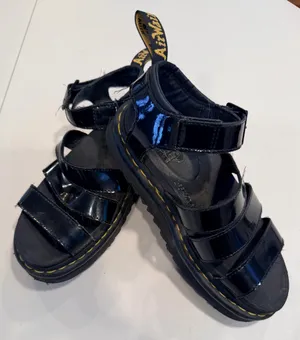 Dr. Martens | Ladies Blaire sandals. Size: 6 thumbnail 1