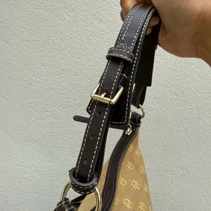 Dooney & Bourke Vintage Signature Monogram Sholderbag Canvas Double Pocket B‎ thumbnail 10