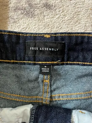 Free Assembly Barrel Jeans thumbnail 3
