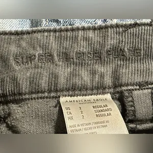 AMERICAN EAGLE High rise Flare corduroy jeans size 2 dark gray thumbnail 11