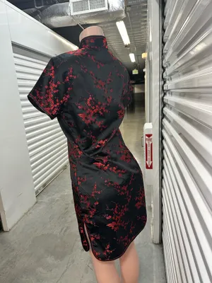 Authentic Chinese Qipao/Cheongsam Dress 🇨🇳 Black & Red Floral | Purchased in China thumbnail 6