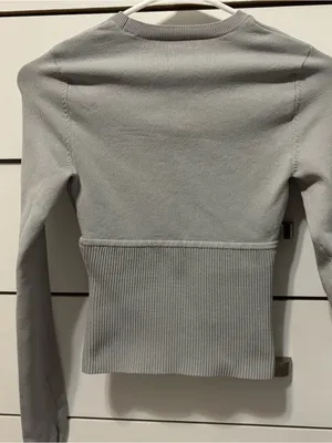 Aritzia Babaton Sculpt Empire Long Sleeve Grey thumbnail 5