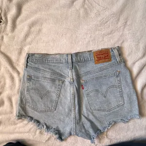 501 Levi’s Shorts thumbnail 4