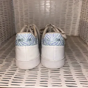 Adidas Grand Court Zebra Stripe White Purple Mint Sneakers Womens 6.5 Streetwear thumbnail 5