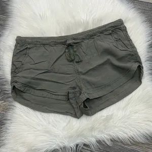 Aerie Lyocell Olive Green Shorts Drawstring Tassel Pull On Size Medium thumbnail 3