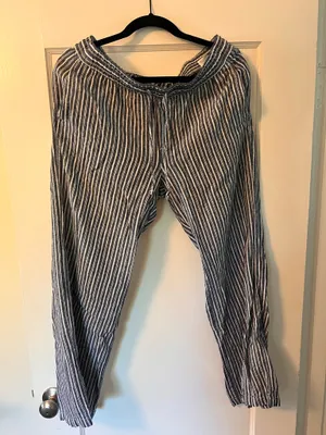 Old Navy Linen Striped Pants thumbnail 1