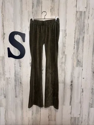 Wild Fable Ribbed Velour Flare Pants Womens XS Olive Green High Rise Lounge thumbnail 5