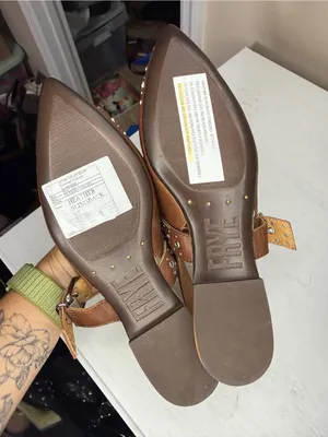 Frye HEATHER SLINGBACK STUDDED Flat Pointed Silver & Walnut Leather thumbnail 11