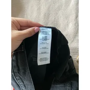 FRAME Denim Black Grayridge Le Simone Fringe Raw Hem Jean Shorts Size 27 thumbnail 7