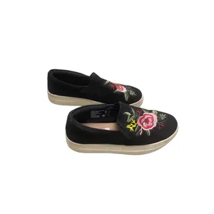 Brash black embroided floral shoe sneakers size 7.5 SKU 1090 thumbnail 3