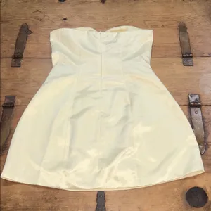 Peppermayo Girl Crush Bow Mini Dress Butter Yellow Strapless Cutout Size 6 thumbnail 10
