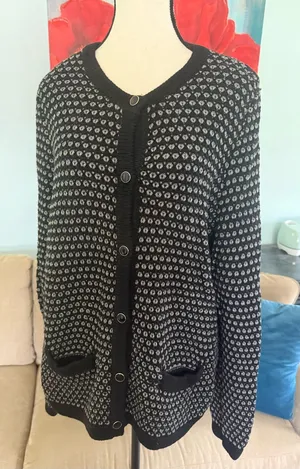 Banana Republic Womens XL Knit Button Front Geometric sweater Cardigan Pockets thumbnail 1