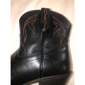 Ariat Darlin Western Booties Size 7 Old Black Round Toe Cowgirl Country Chic thumbnail 4