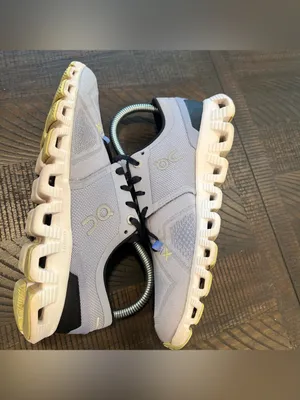 On Cloud X 3 athletic shoes gray/purple 7 women thumbnail 6