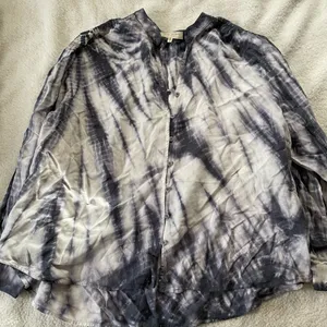 Side Stitch Women's Top Sz XL Tie Dye Tencera Button Front Top Blue A393918 thumbnail 2