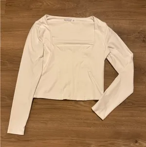 White Long Sleeve Top Abercrombie thumbnail 1