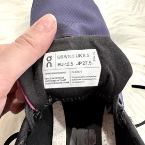 On Cloudvista Flint/Acai Waterproof Running Shoes Sz 10.5 thumbnail 8