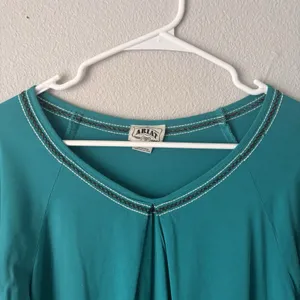 Ariat Women's Turquoise Pleated V Neck 3/4‎ Length Top Size Small Rodeo Western thumbnail 5