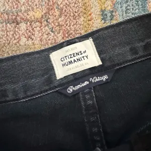 Citizens of Humanity Annabelle Short in washed black 26 thumbnail 5