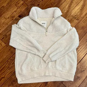 Crewneck thumbnail 1