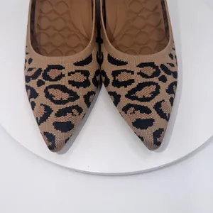 Vivaia Leopard Print Knit Pointed Toe Wedge Pumps Brown Black Size 40.5/9-9.5 thumbnail 3